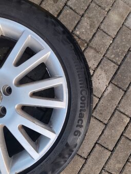 Audi 225/50 R17 Y XL - 4