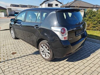 Toyota Verso 1.8 VVTi EXECUTIVE 7 mist - 4