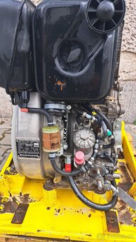 Motor Hatz 1D81S Top stav 150mth - 4
