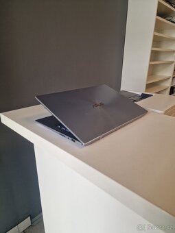 Asus ZenBook UX431F - 4