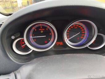 Prodám MAZDA 6 COMBI 2.0 D 103KW r.v.2008 - 4