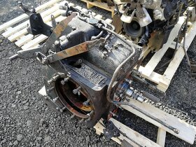 Zetor 6245 díly (portály, kabina,hydraulika atd.) - 4