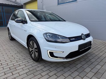 VW eGOLF LED NAVI KAMERA ACC VYHŘ. SKLO - 4
