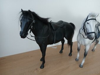 1/6 kůň figurka. MR.Z. - 4
