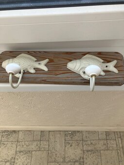 Kovový věšák - 4