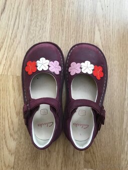 dívčí  kožené střevíčky vel.25 - 4