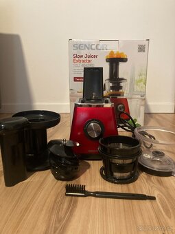 Elektrický šnekový odšťavňovač Sencor SSJ 4042RD – výborný s - 4