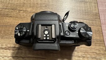 Canon G1X Mark III Top stav - 4
