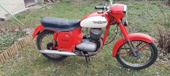 Jawa 250/590 - 4