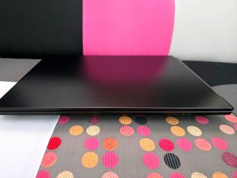 Výkonný herní notebook EUROCOM Sky Z7 - 4