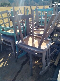 staré židle, skříňka, výlezák - 4