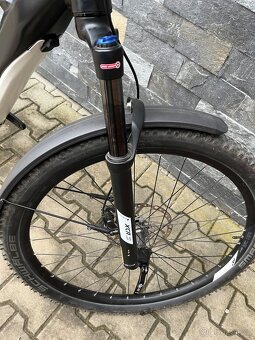 Celoodpružené elektrokolo KTM - 4