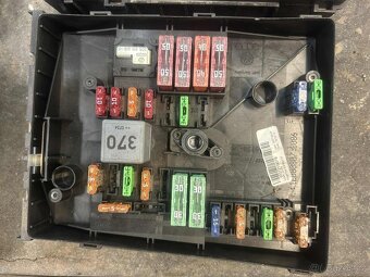 Pojistkový blok - 4