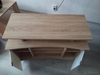 Televizní stolek - 4