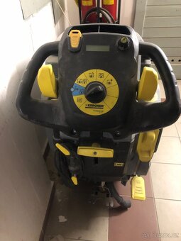 Podlahový mycí stroj Kärcher B40C - 4