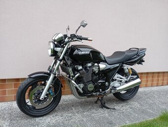 YAMAHA XJR 1300 - 4