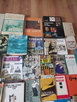 50 kusů knih, mix - 4
