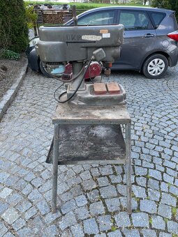 Elektrická stojanová vrtačka Jihokov V10 - 4