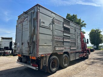 Volvo NH12 460,6X4,Nástavba na přepravu zvířat - 4