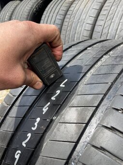 Pneu Michelin 275/40 R20 - 4