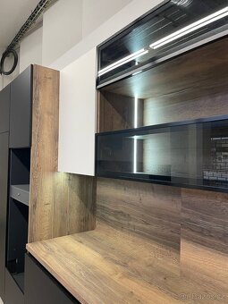 Prodám NOVOU černou kuchyň Plzeň DTD Egger U899 - 4