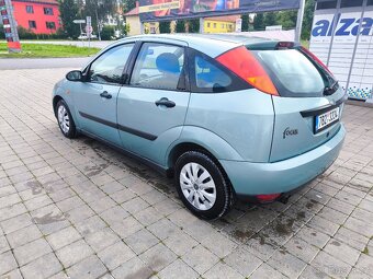Ford Focus 1.6 zetec 74kw - 4