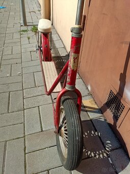 Stará koloběžka retro - 4