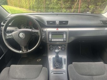 Volkswagen Passat B6 1.9 TDI Nová STK - 4