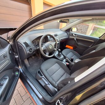 Prodám ŠKODA OCTAVIA - 4