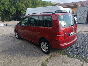 Volkswagen Touran 2.0tdi - 4