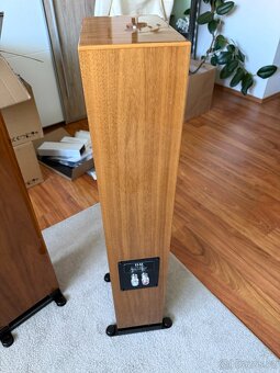 ELAC FS 407 Walnut High Gloss - 4