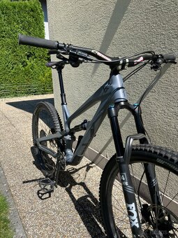 Prodám celoodpružené kolo YT jeffsy - 4