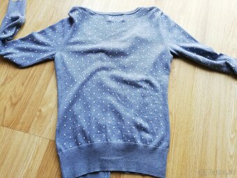 dámský svetřík na knoflíky vel. XS/34/6 - 4