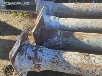 Staré železné sloupy, železný sloup, 36 ks - 4