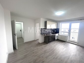 Milovice, pronájem bytu 2+kk/B + sklep, 32 m2, okr. Nymburk. - 4
