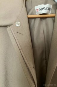 Béžový dámský kabát - 4