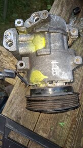 Kompresor klimatizace DV12 pro Hyundai i20 - 4