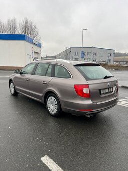 Skoda Superb 2,0tdi,Automat - 4