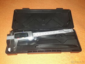 Digitální posuvné měřítko s LCD displejem. - 4