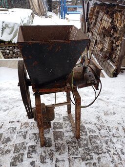 Mačkadlo na brambory. - 4