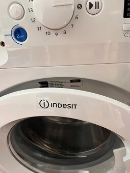 pracka Indesit - 4