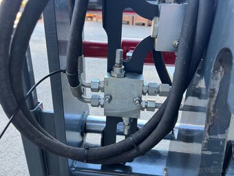 Paletizační vidle na Kramer - 4