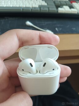 Apple airpods 2. Generace - 4