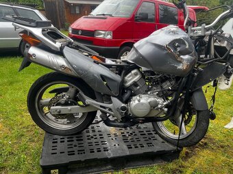 Honda XL 125V Varandero - 4