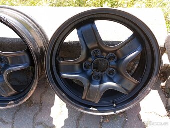 Plechy Ford 16" - 4