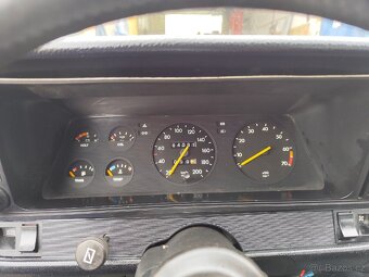 Opel Manta B , motor 1.9 karburátor, rok 1979, po stk - 4