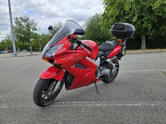 Honda VFR 800 VTEC - 4