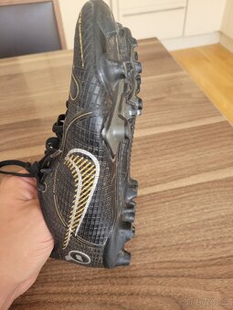 Prodám dětské kopačky Nike vel.33 - 4