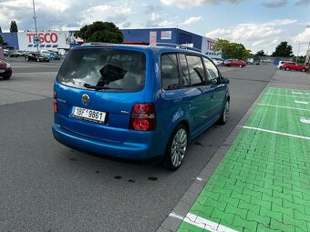 Volkswagen Touran - 4