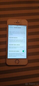 Apple iPhone SE - 4